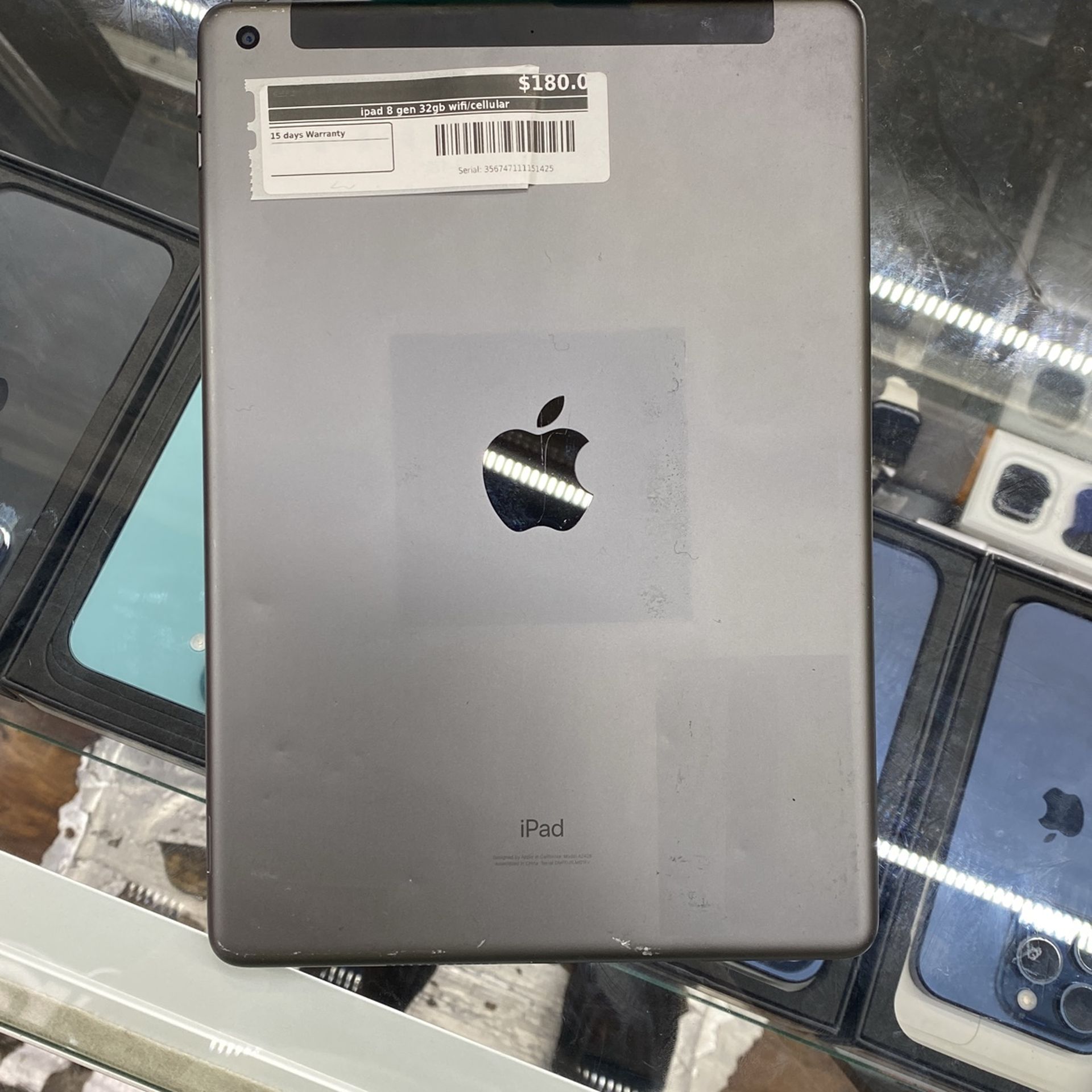 iPad 8 Gen Wi-Fi Celllular 32 Gb