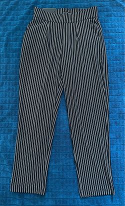 HILARY RADLEY, slim, black and white, size small