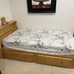 Twin Bed with Drawers + memory foam mattress 