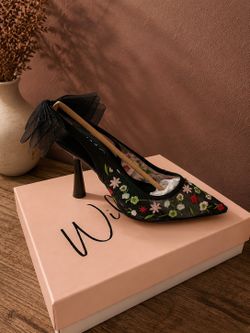 Wild pair/Women's Anaiis Embellished Slingback Pumps
