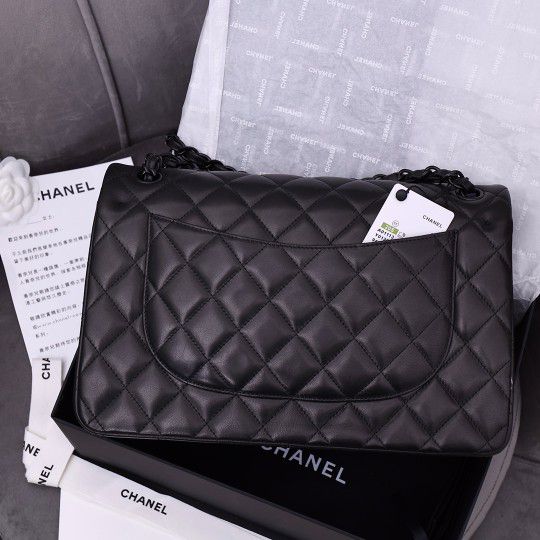 Chanel Gabrielle Medium Size for Sale in Long Beach, CA - OfferUp