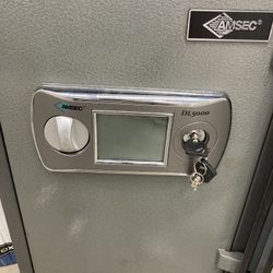 AMSEC safe lock heavy duty with override keys and touchscreen panel. Fresh batteries.