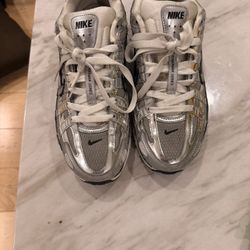 Nike Running Shoes 8.5