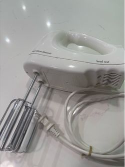 Genuine Hamilton Beach  White 60Hz 1.8A Household Bowl Rest Mixer in Miami Dolphin Mall area.