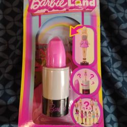 Mini Barbie land 