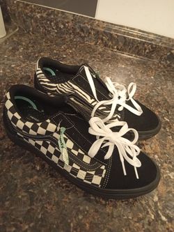 Vans low top shoes brand new size 9.5
