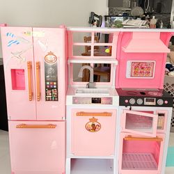 Disney Princess Kids Play Kitchen – Lights & Sounds – Large Play Kitchen