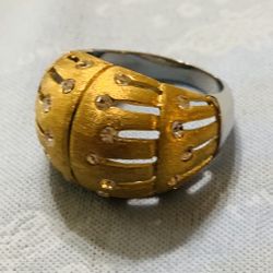 Woman’s Ring