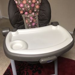 Graco High Chair for your little one!!