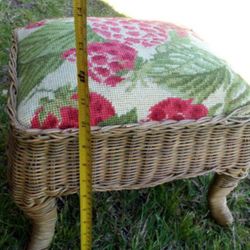 OTTOMAN Victorian WICKER Strawberry flower Foot Rest Stool - Antique Seat Chair
 Furniture Vintage Bench Stool Home Decor wooden wood 