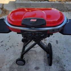 Coleman Grill Like New 
