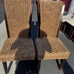 Set of 2 Wicker Dining Chairs - Luxurious Design for Stylish Dining Spaces and More - Brown