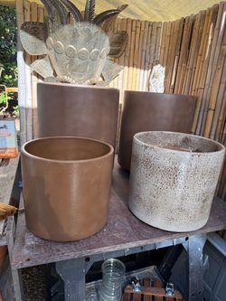 Vintage Gainey pots, 6
