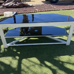 Black Glass & Metal Corner