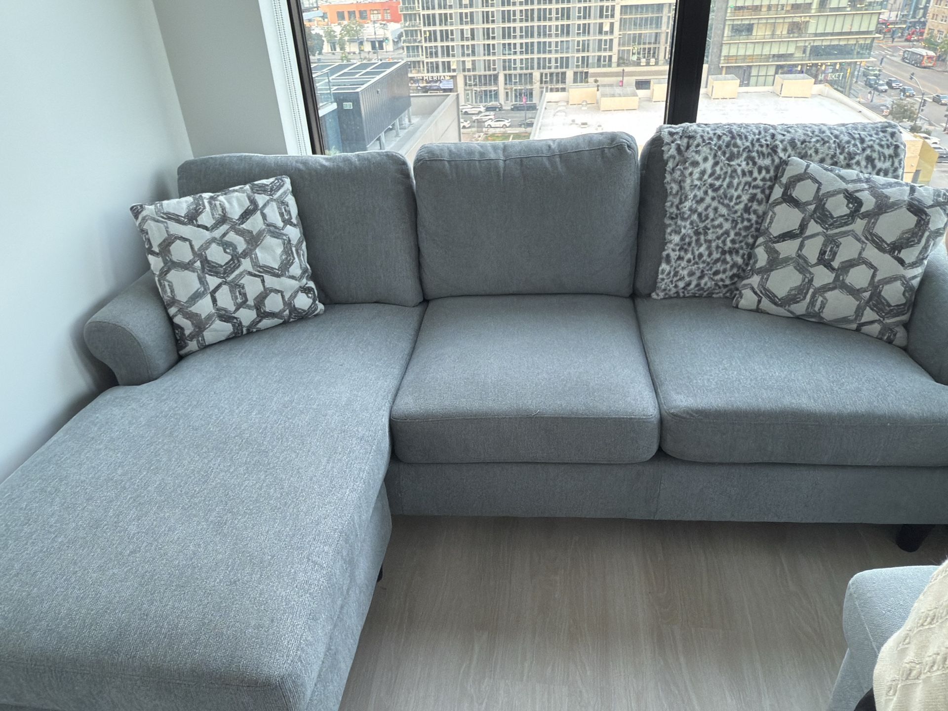 Marine Sofa w Reversible Chaise