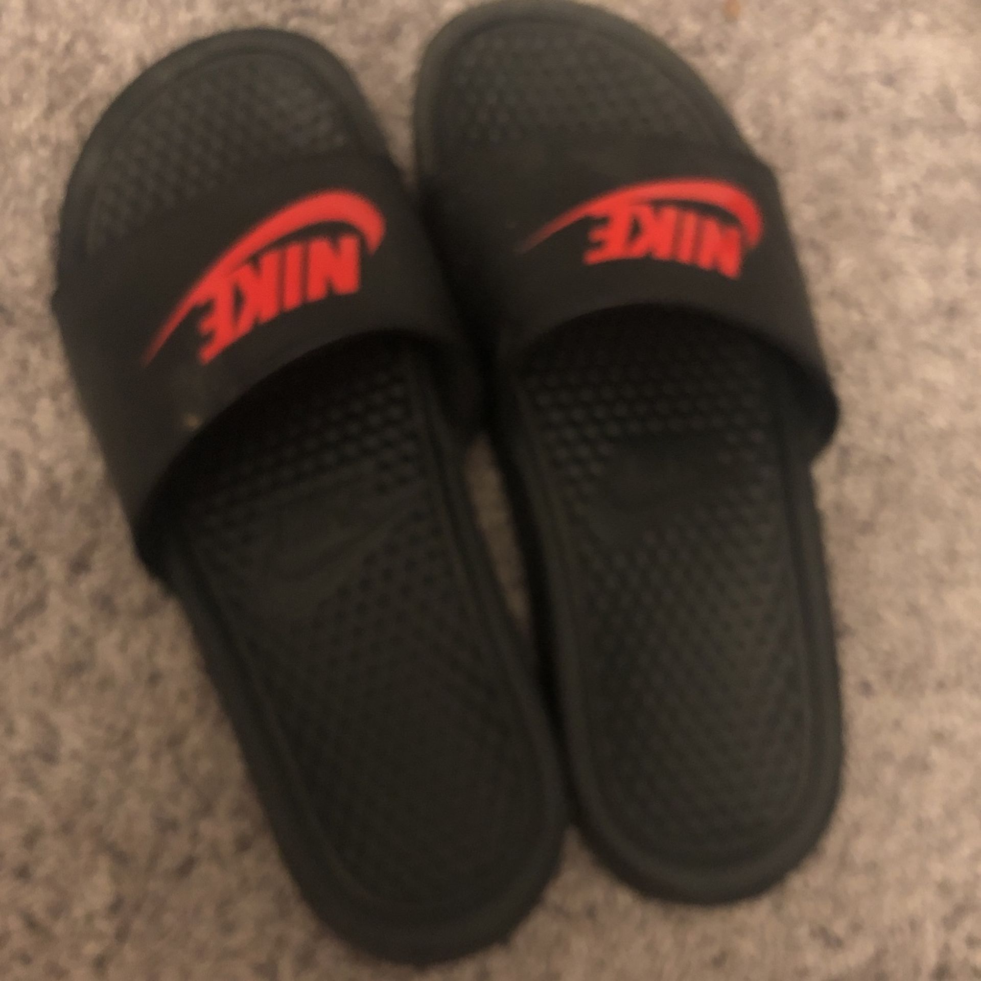 Nike Slides Used Size 7 Men