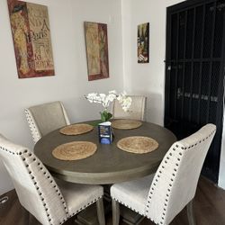 Round Dining Table 