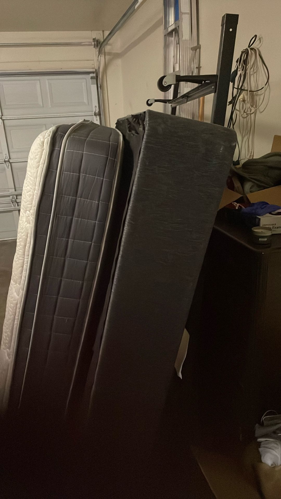 Queen Size Box Springs And Rails