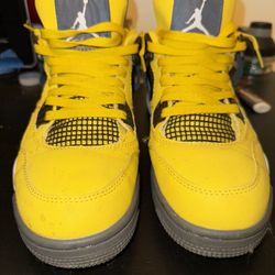 Air Jordan Retro 4 ‘Lightning’ 2021