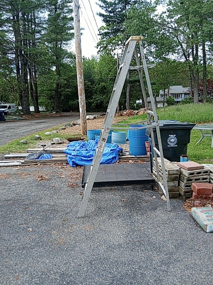8ft Alum Ladder