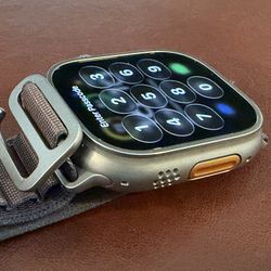 Apple Watch Ultra 1st Gen 49mm Titanium