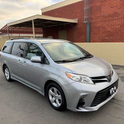 2018 Toyota Sienna