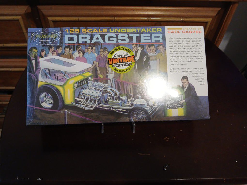 1/25 Scale Undertaker Dragster Model Kit