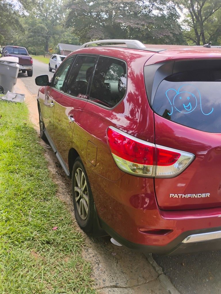 2015 Nissan Pathfinder
