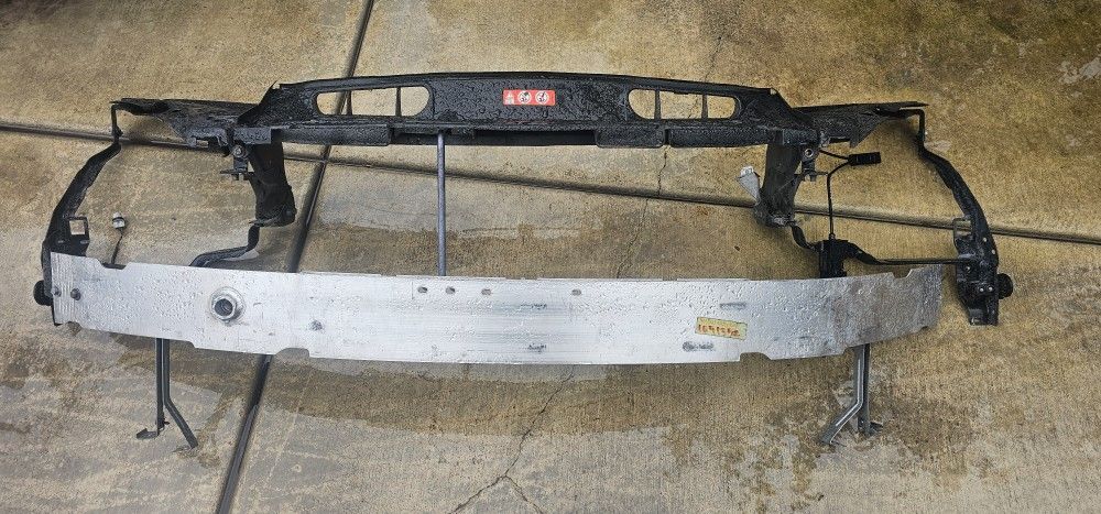 2008-2014 Mercedes-Benz C-class Core Support