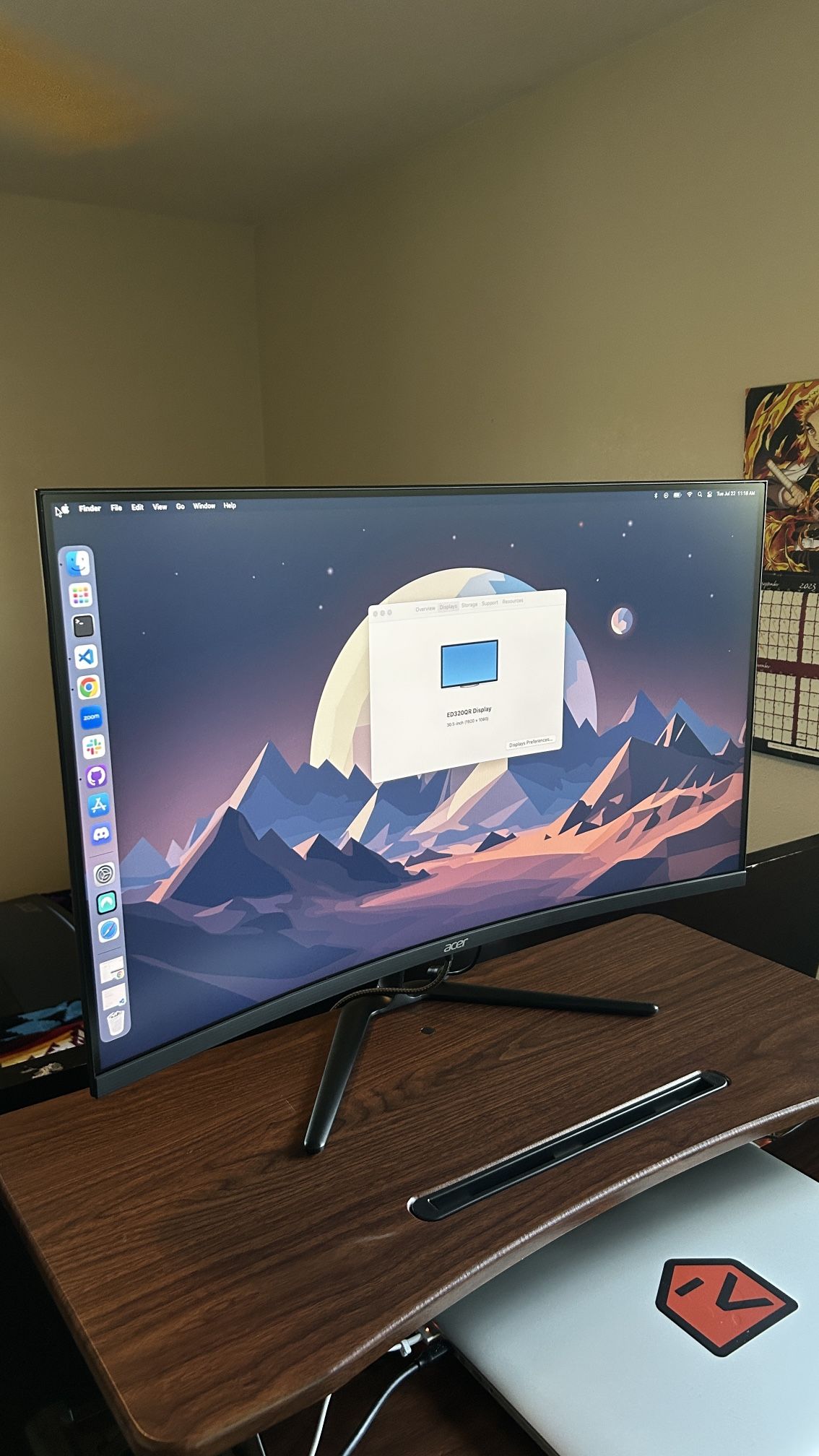 Curved Monitor