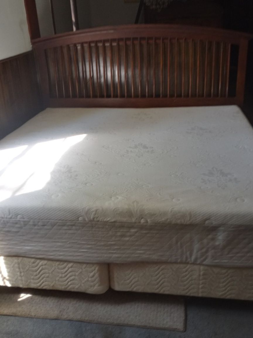 Kingsize Memory Foam Bed Complete