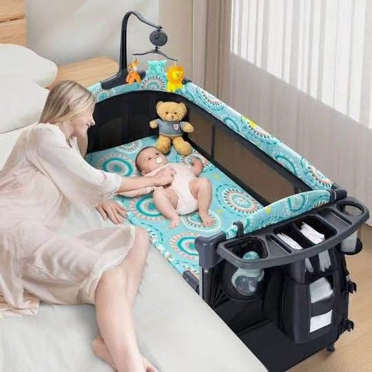 Baby Bassinet Bedside Crib 5 in 1 with Detachable Changing Table, Pack and Play with Mattress, Stora