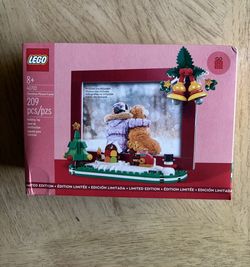 LEGO Christmas Picture Frame