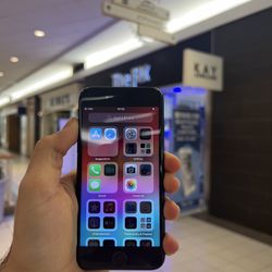 iPhone SE 64 Gb Unlocked