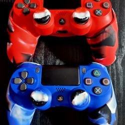 PS4 Controllers 