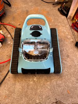 Seauto PC09 "CRAB" cordless pool vaccum