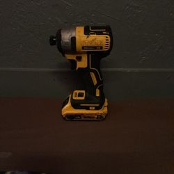 DEWALT IMPACT DRIVER