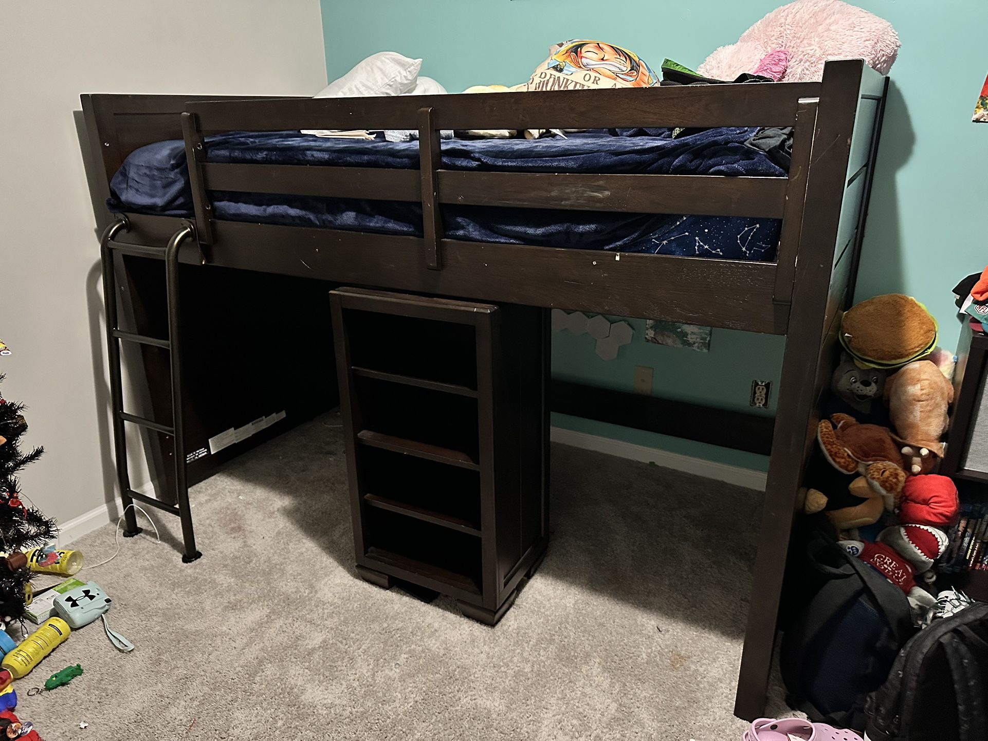 Solid Wood Rooms To Go Kids Loft Bed With Dresser And Shelf