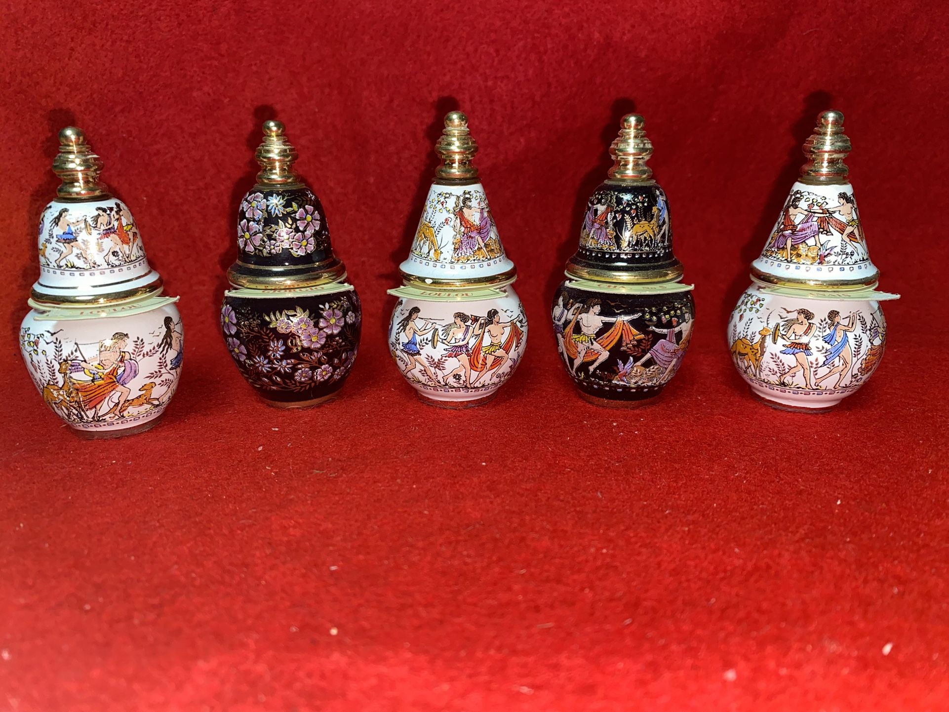 Vintage 2.5 Inch Set of 5 Oil/Cream 24k gold Ceramic Vase Collectibles (Read Description)