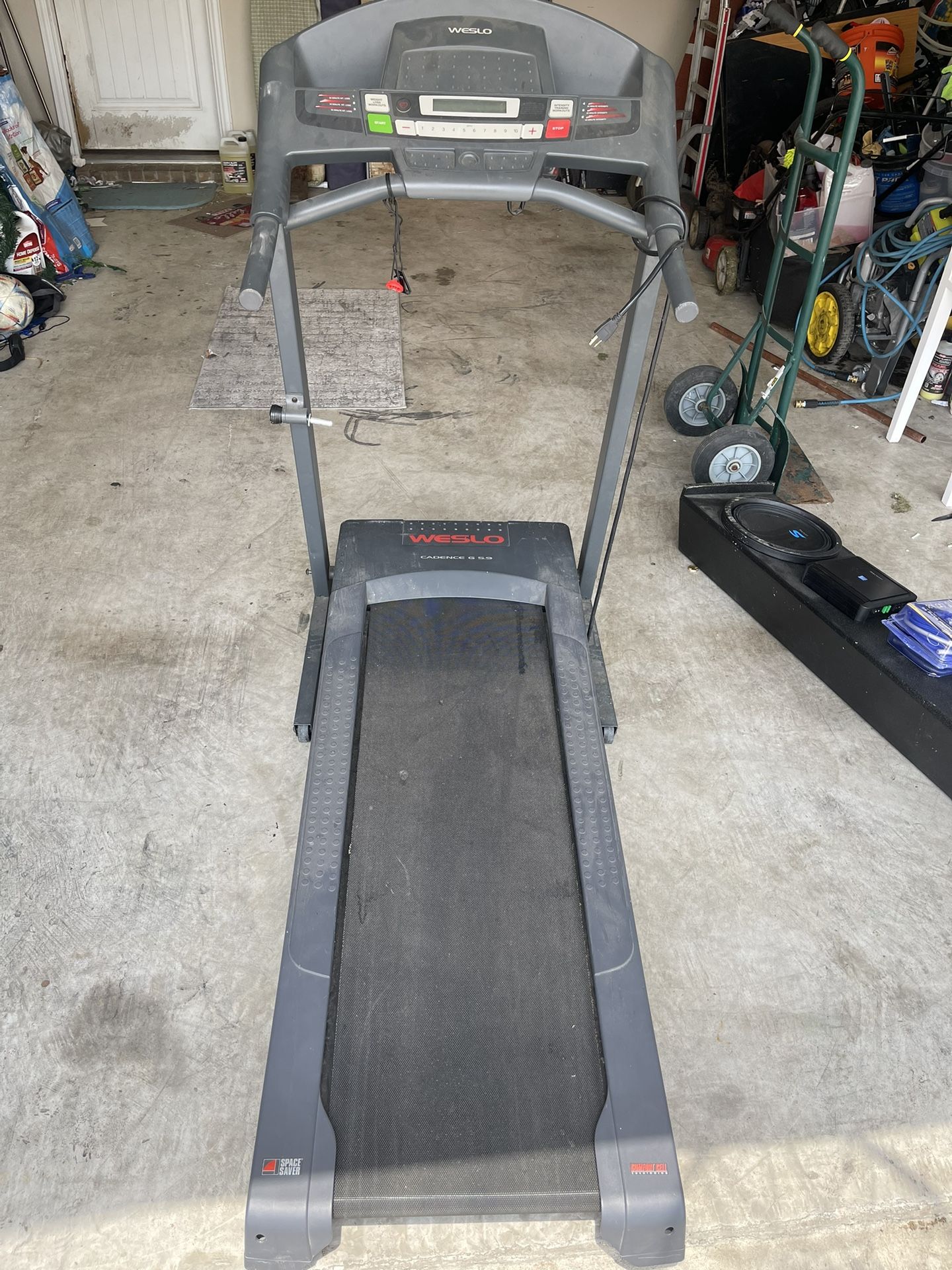 WESLO Cadence G 5.9 TREADMILL for Sale in Fort Worth, TX OfferUp