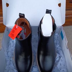 GIRLS DEER STAGS FAUX LEATHER ANKLE BOOTS. SIZE 4. NWT.