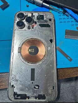 iPhone 12 /13 / 14   ( back glass replacement )
