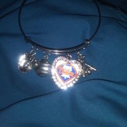 Phillies Bracelet - Phillies Heart Charm bracelet