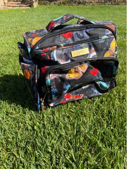 Jujube diaper bag. Butterfly pattern diaper bag with matching changing mat!