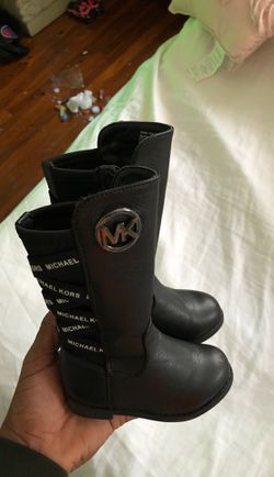 Michael Kors Boots 5c
