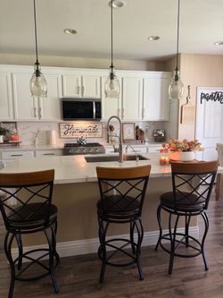 Bar/ counter rotating stools