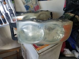 2003 Dodge Ram Headlights