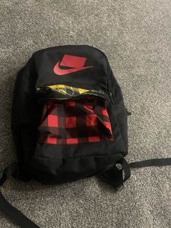 Black Nike book bag 