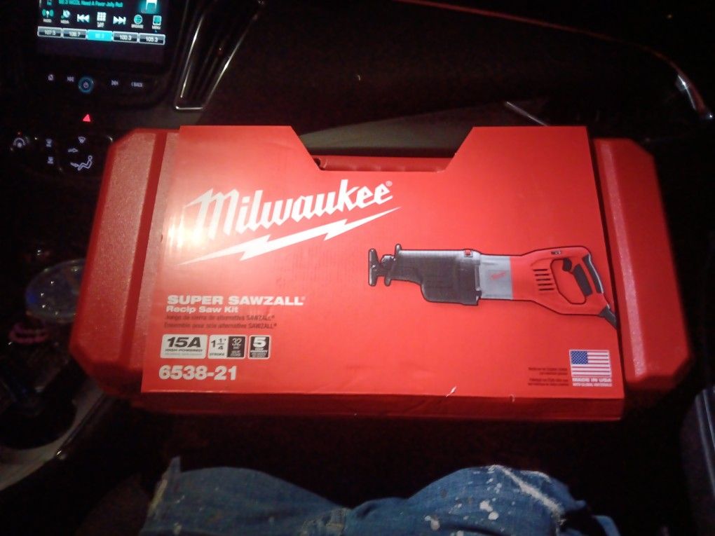 *NEW* Milwaukee Super Sawzall