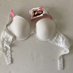 New With Tags Maidenform White Bra 38 B Lace